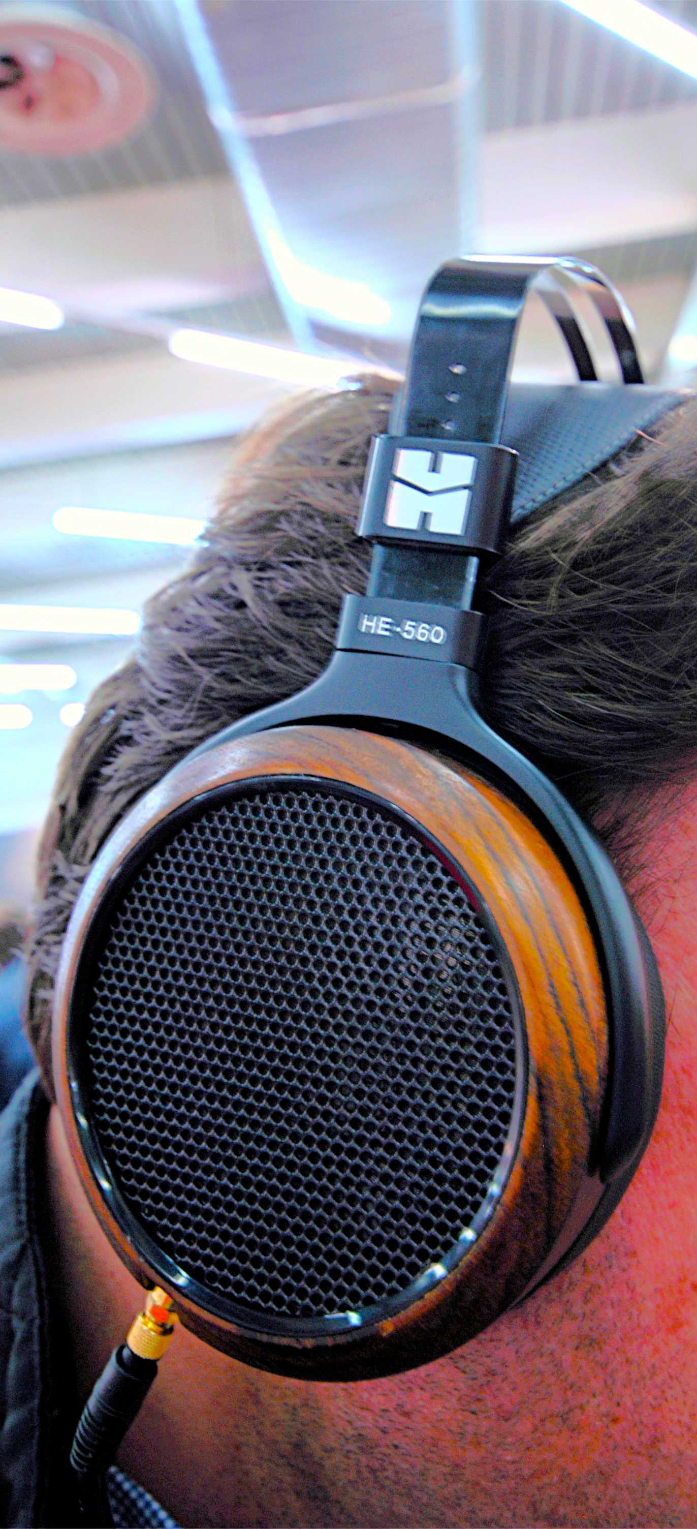 HiFiMAN HE-560