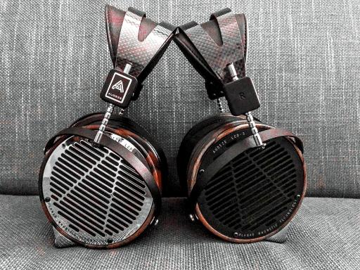 Audeze LCD-4 and LCD-3
